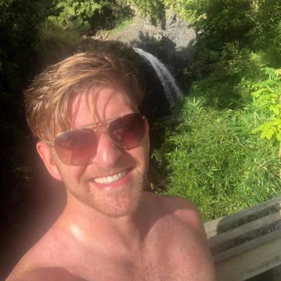 Meet your Posher, Christopher - Picture 1 of 1